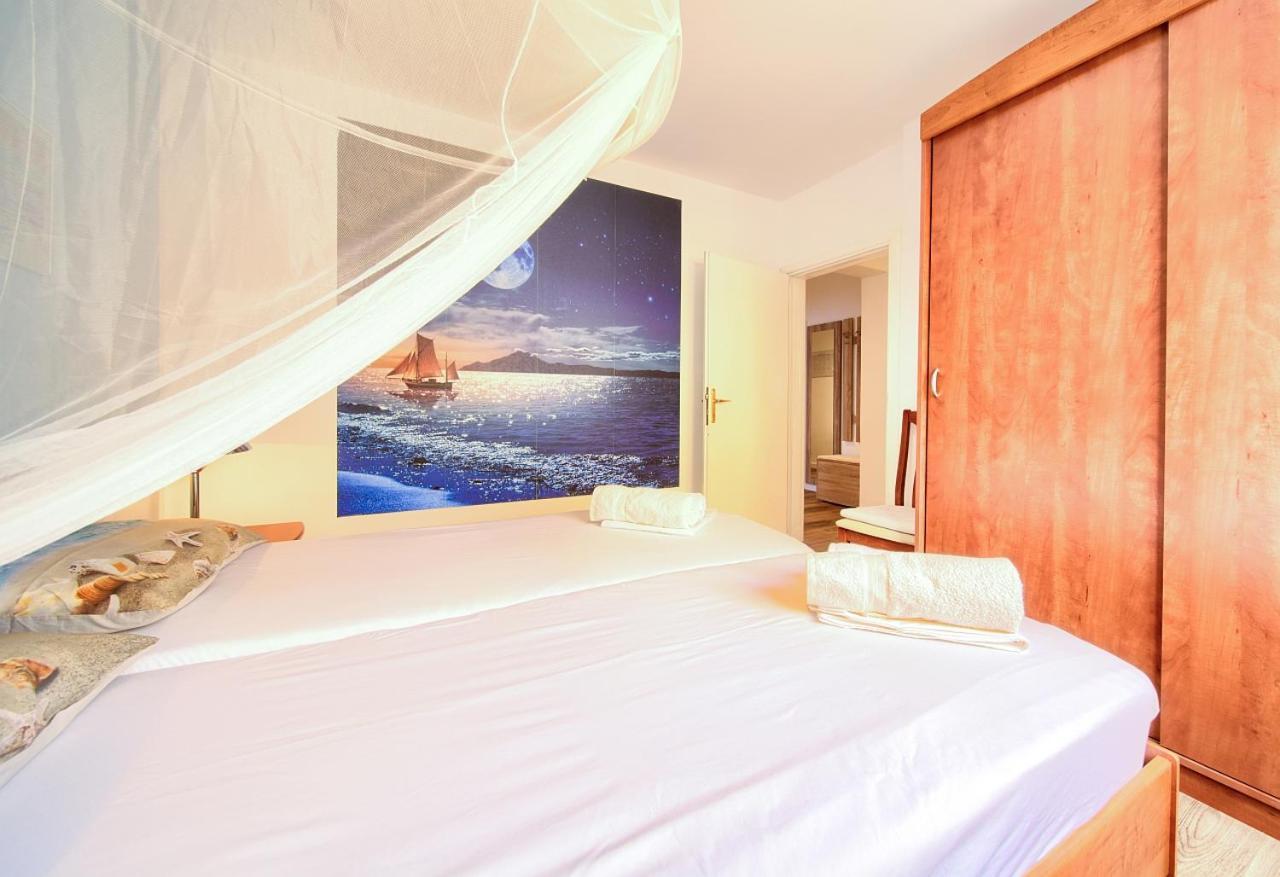 Apartman Bor Krk Кърк Екстериор снимка