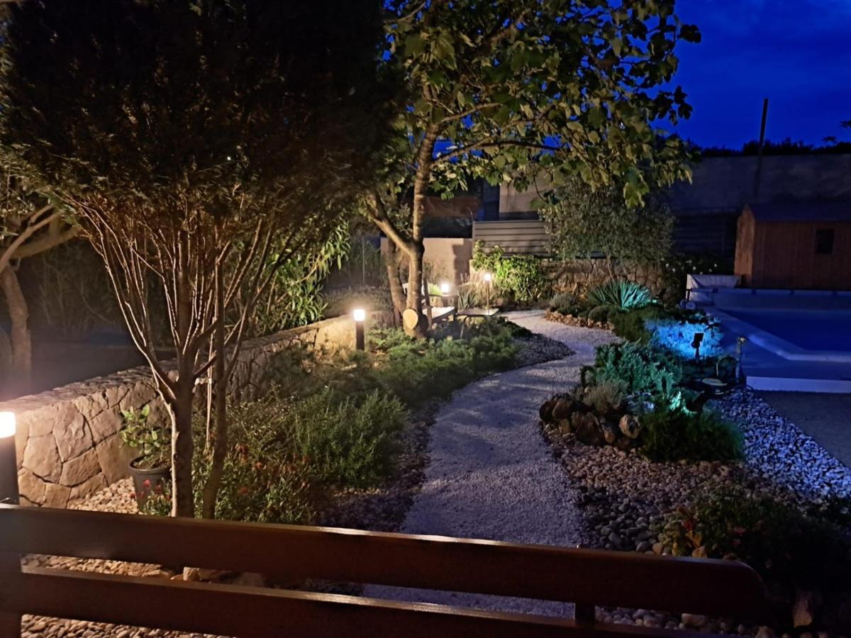 Apartman Bor Krk Кърк Екстериор снимка